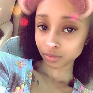 Meet your Posher, Audia